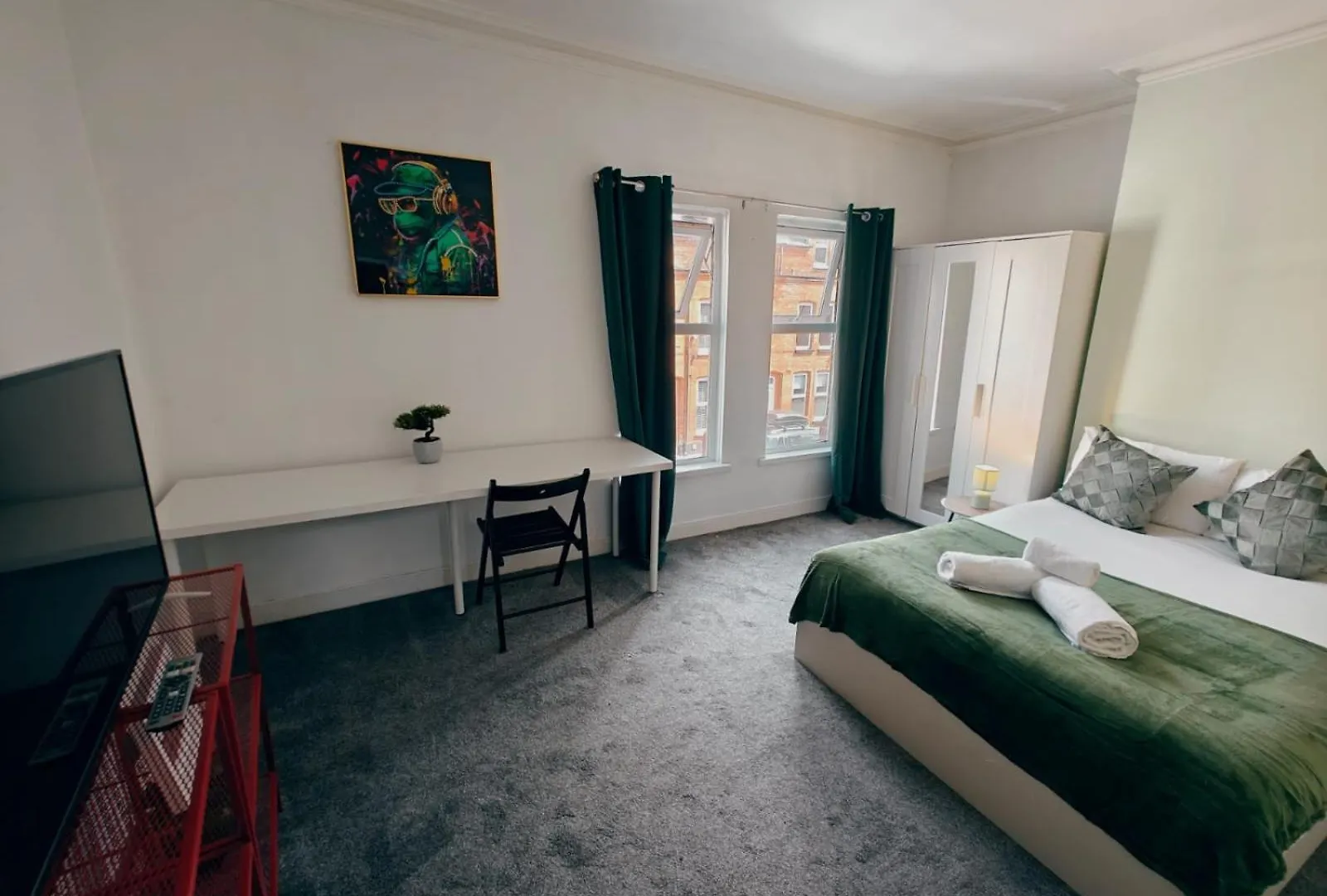 4Br Ravenhill Modern Home Belfast